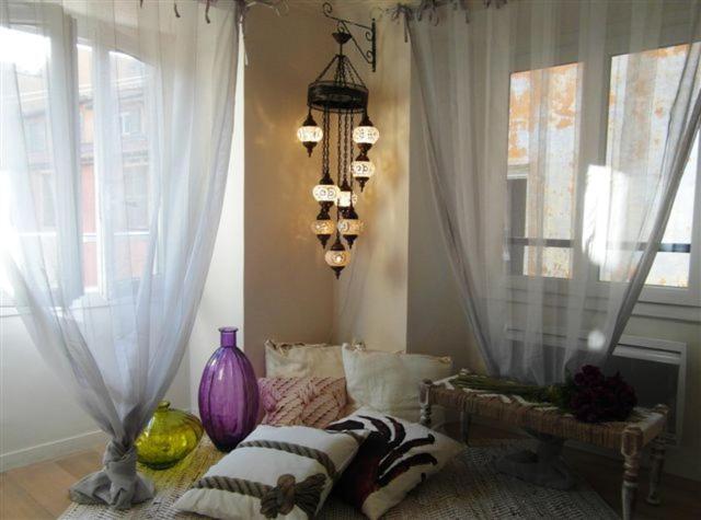 Charming Corner Abode With Castle Views Apartment Nice Exterior photo